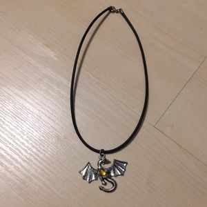 🔥FREE W BUNDLE🔥 Dragon with stone necklace